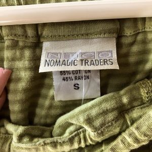 Green and white mini/ midi skirt